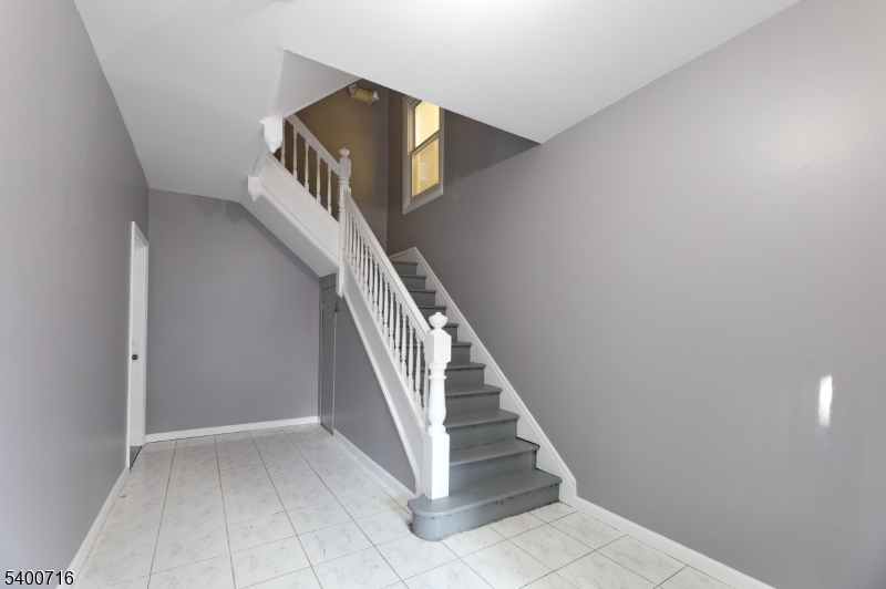 Newark City, NJ 07108,119 Ridgewood Ave