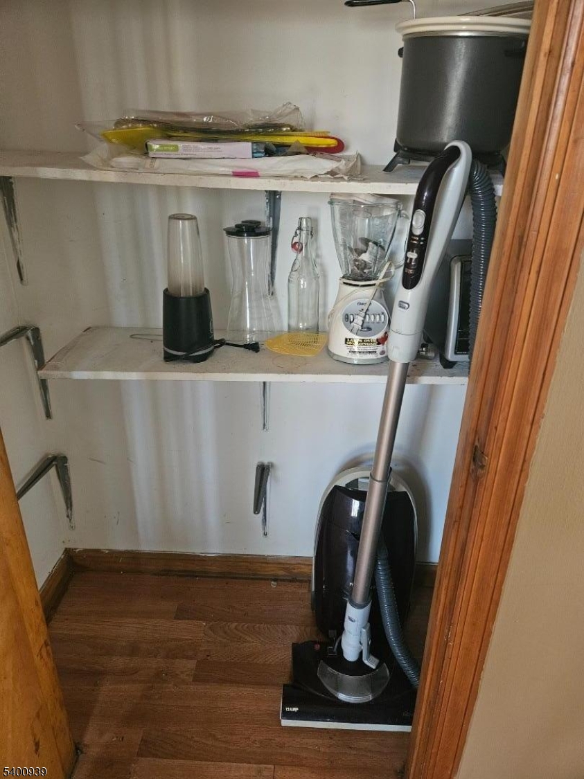 Wanaque Boro, NJ 07420,30 Union Ave #2