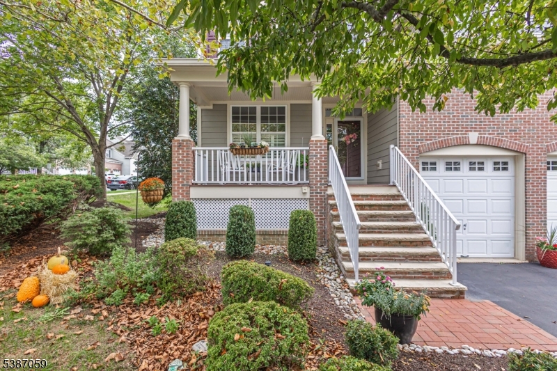 501 Titus Rd, Lambertville City, NJ 08530