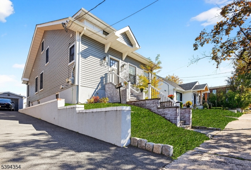 32 Wingra Ave, Rutherford Boro, NJ 07070