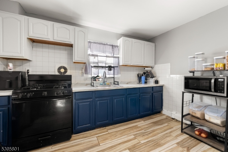 Newark City, NJ 07106,54 Brookdale Ave