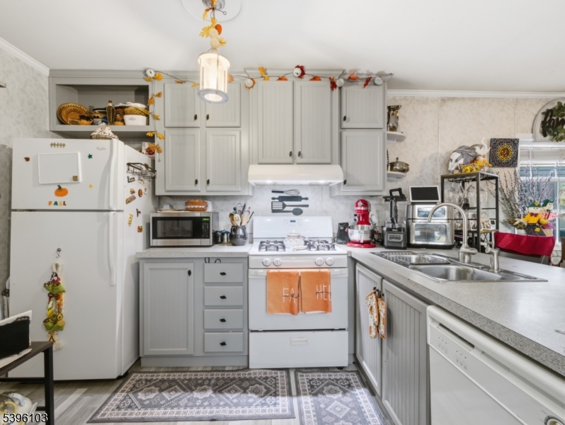 Woodbridge Twp., NJ 07001,18 3rd St