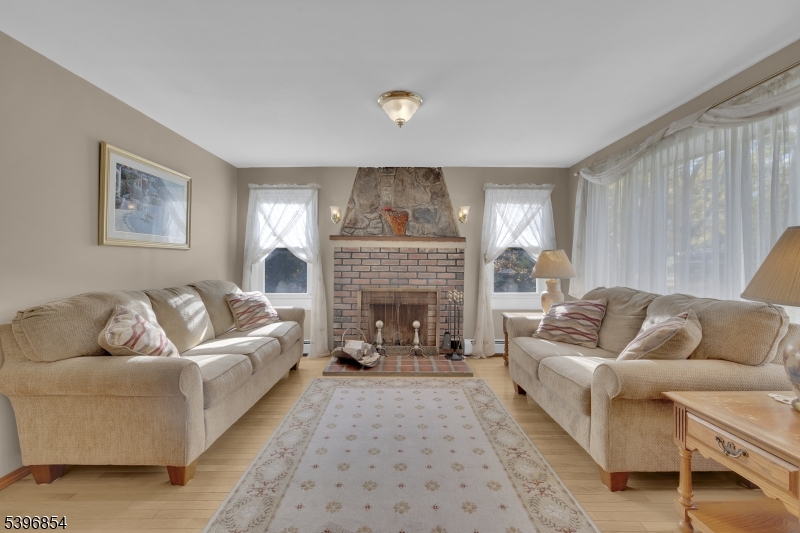 Mount Olive Twp., NJ 07828,43 Dogwood Dr