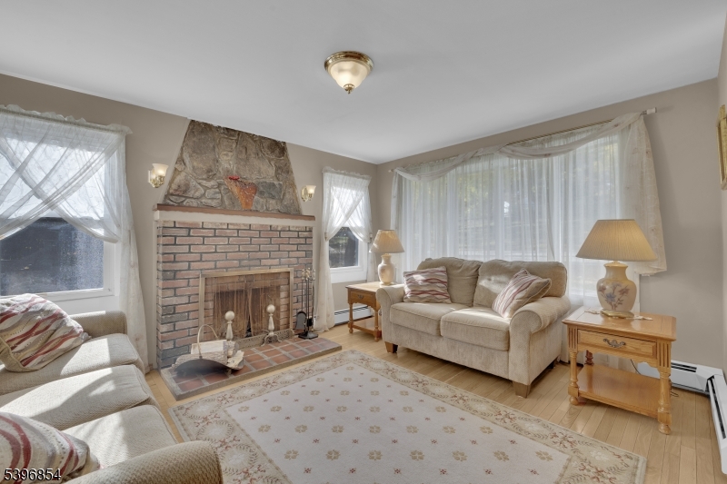 Mount Olive Twp., NJ 07828,43 Dogwood Dr