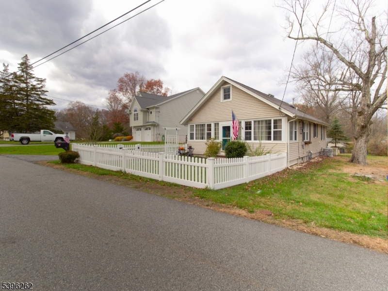 Montville Twp., NJ 07082,26 Bellows Ln