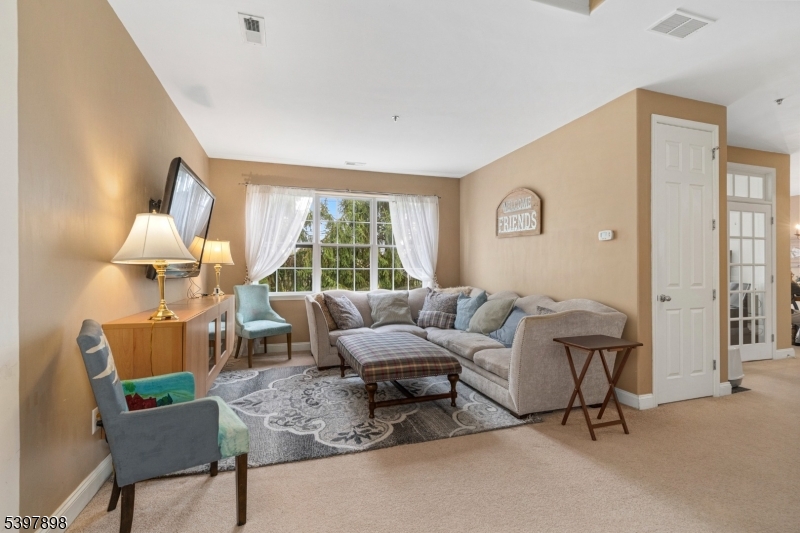 Lopatcong Twp., NJ 08865,106 Limerick Ln