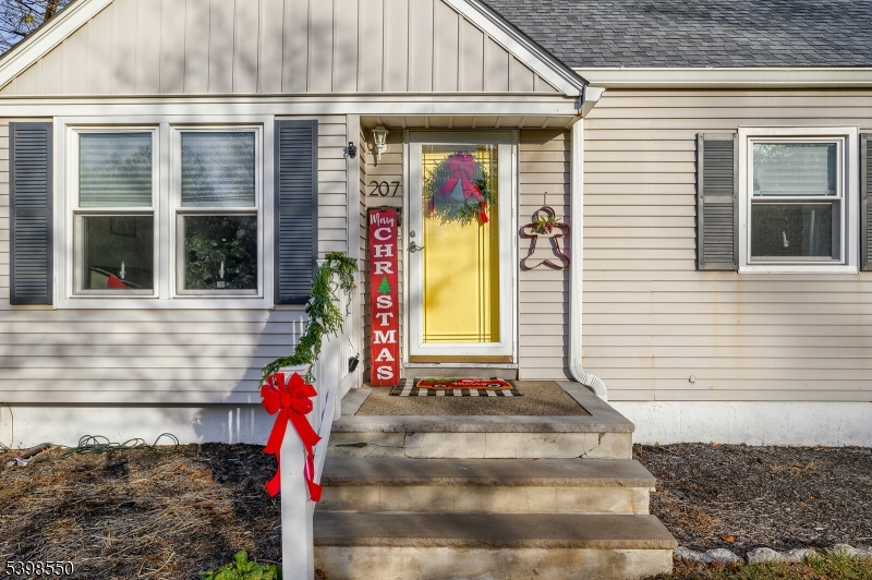 Pompton Lakes Boro, NJ 07442,207 Garden Rd