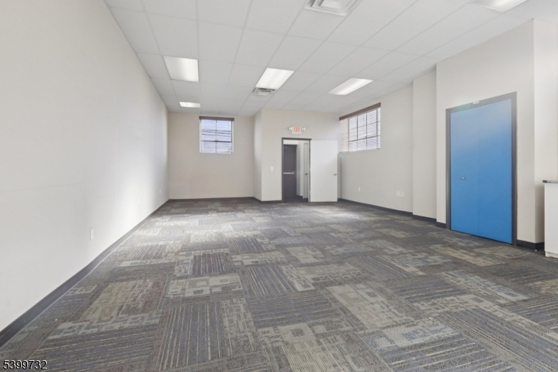 Hackensack City, NJ 07601,16 Van Wettering Pl