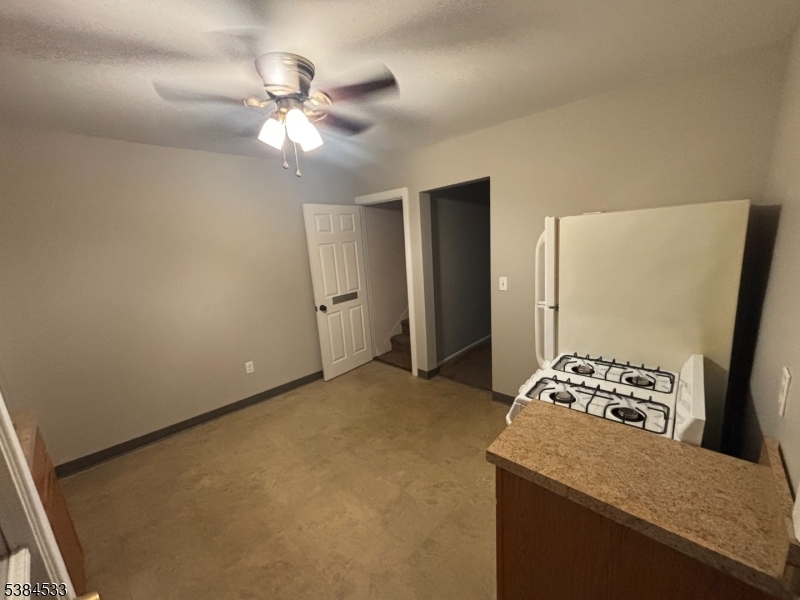 Phillipsburg Town, NJ 08865,765 S Main St