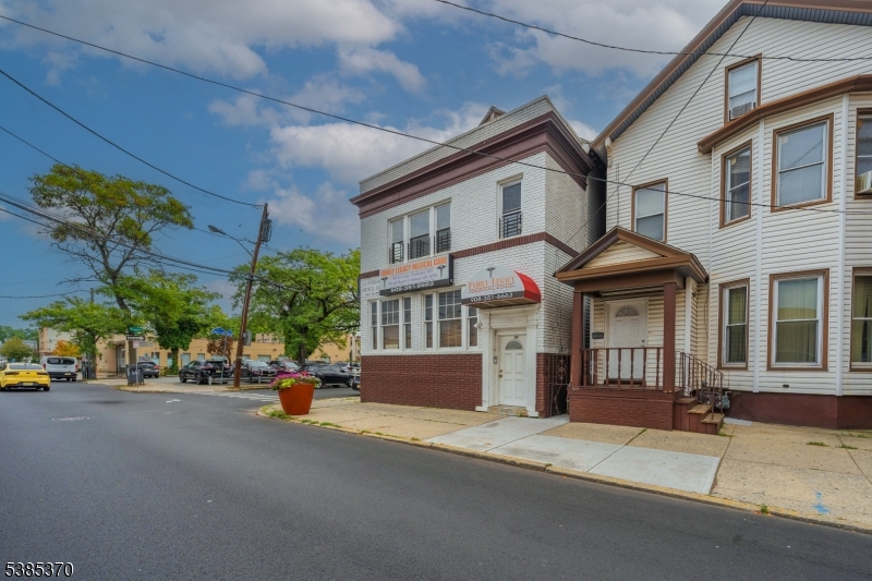 115 Jefferson Ave, Elizabeth City, NJ 07201
