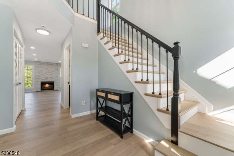 901 Fox Hill Place, Holland Twp., NJ 08848