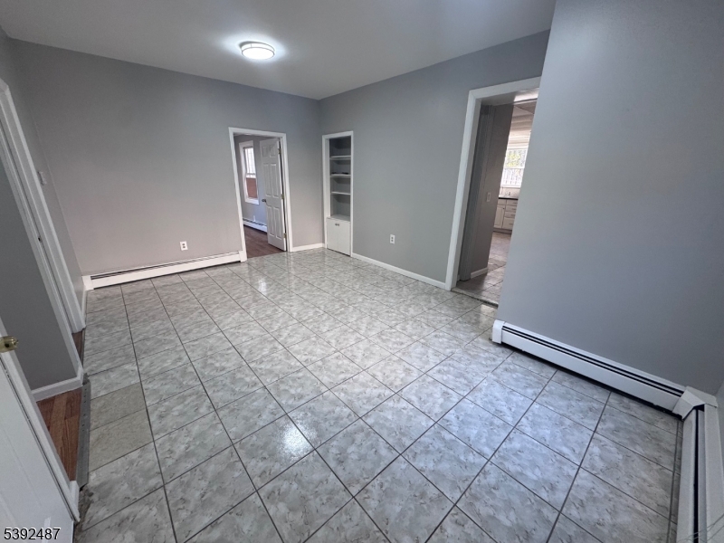 Elizabeth City, NJ 07201,552 jefferson Ave