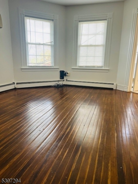 Summit City, NJ 07901,7 Norwood Ave #4