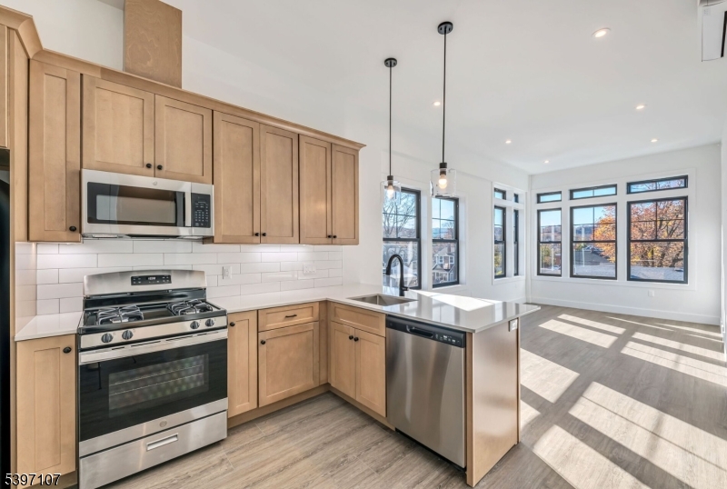 Riverdale Boro, NJ 07457,57 Paterson HamBurg Tpk #207