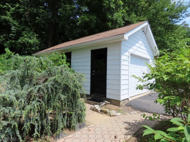 Blairstown Twp., NJ 07832,196 State Route 94