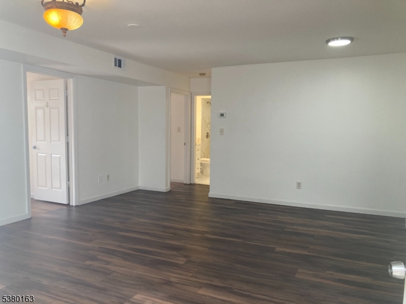 Linden City, NJ 07036,1214 Dill Ave