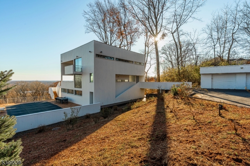 Watchung Boro, NJ 07069,1152 Johnston Dr