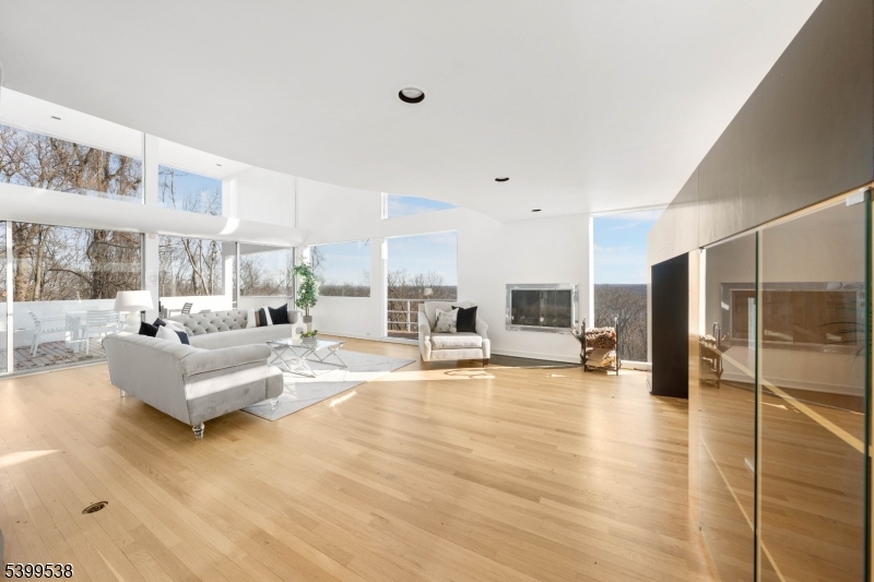 Watchung Boro, NJ 07069,1152 Johnston Dr