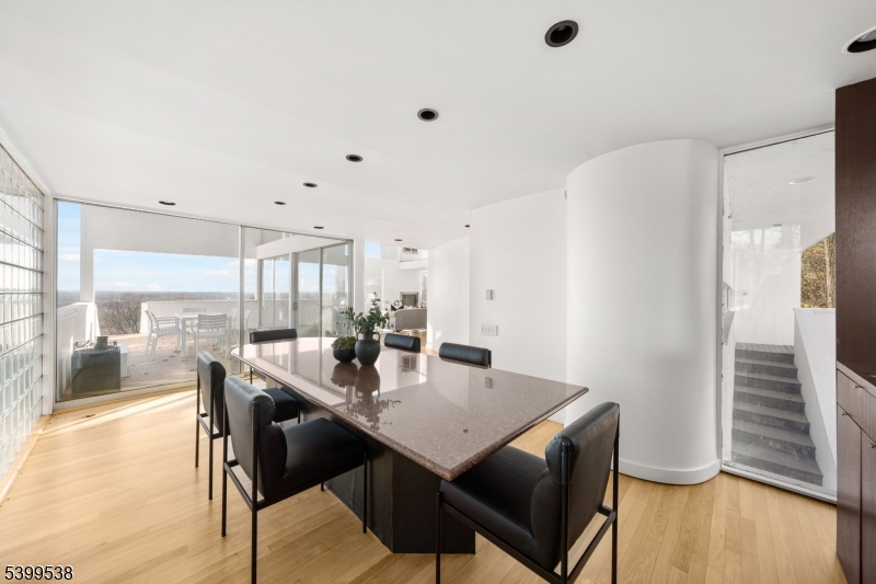 Watchung Boro, NJ 07069,1152 Johnston Dr