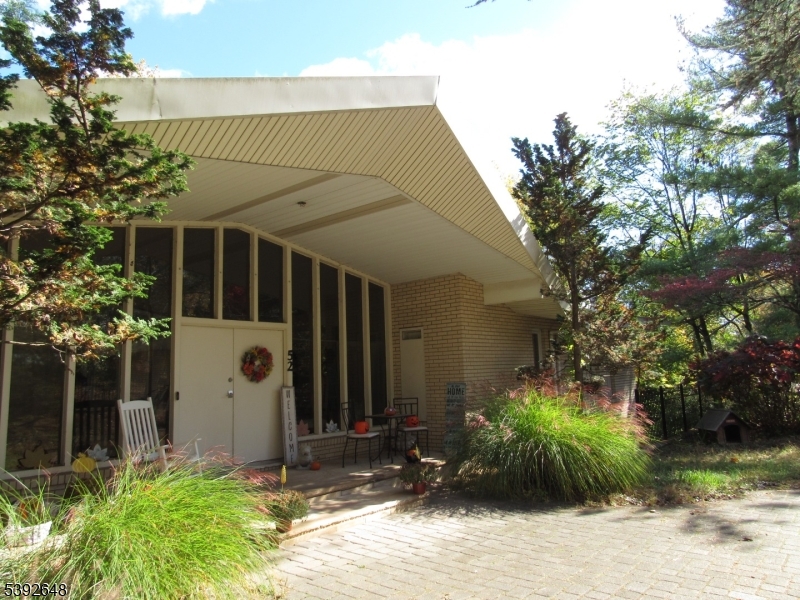 Wayne Twp., NJ 07470,52 Chopin Dr