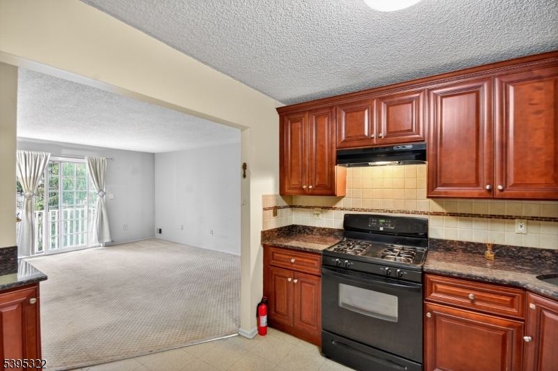 North Brunswick Twp., NJ 08902,258 Kempsey Dr