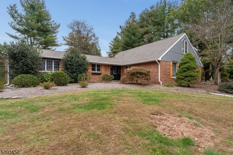 43 Everitts Rd, Raritan Twp., NJ 08551