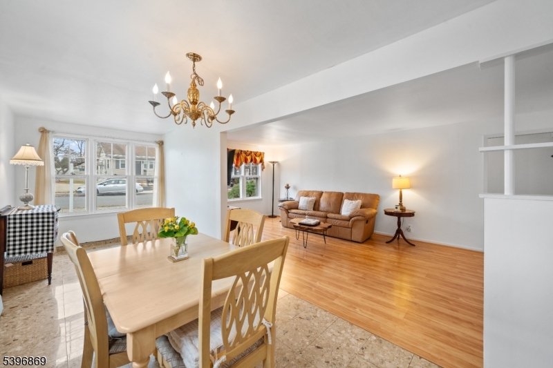 Fair Lawn Boro, NJ 07410,63 Pomona Ave