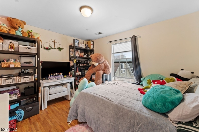 Carteret Boro, NJ 07008,42 Randolph St