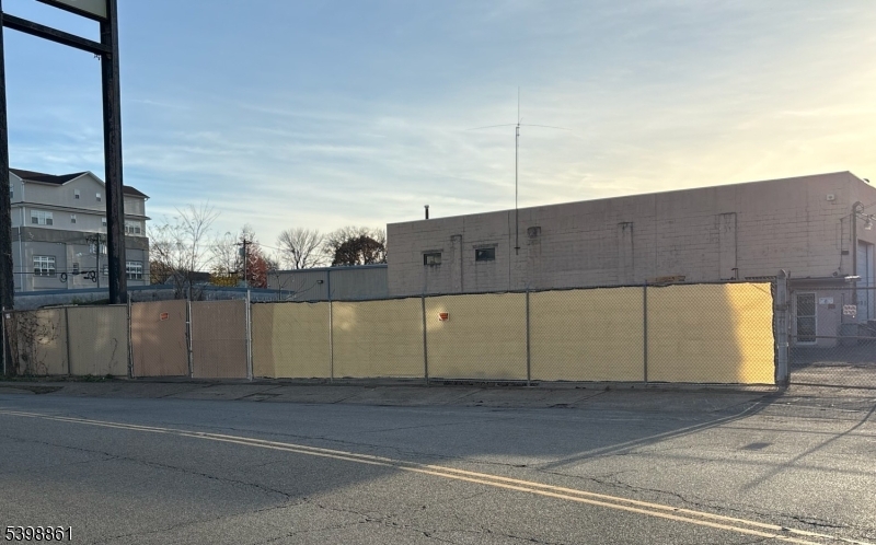 227 Belmont Ave, Haledon Boro, NJ 07508