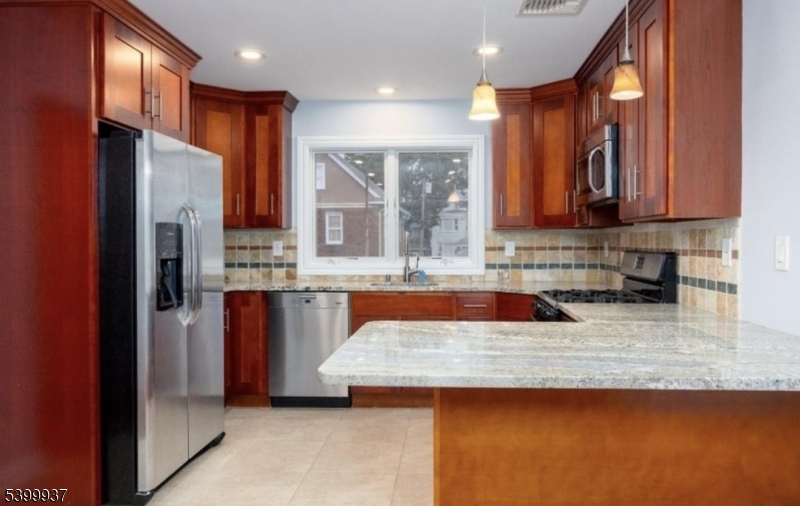 Clifton City, NJ 07011,71 Christie Ave #2