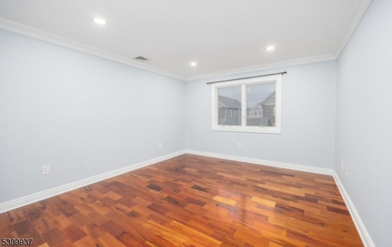 Clifton City, NJ 07011,71 Christie Ave #2