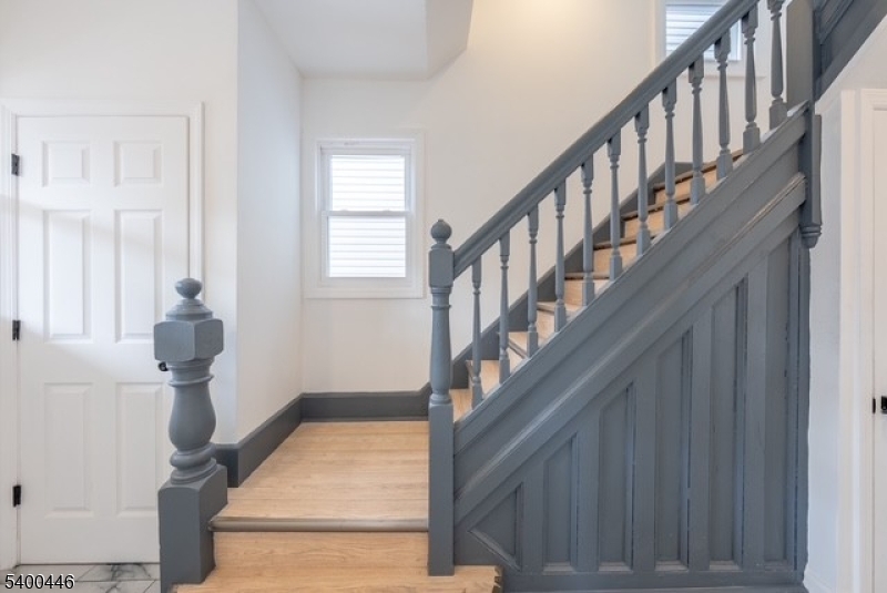 Newark City, NJ 07106,32 Palm St