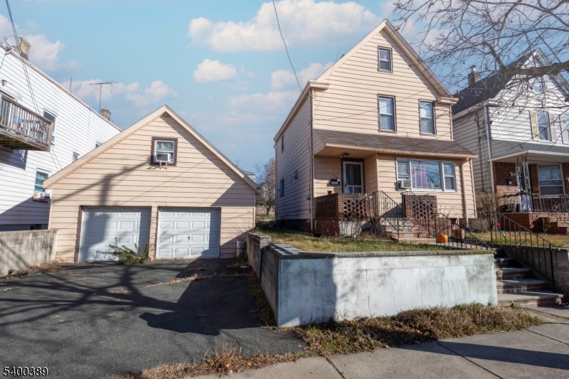 174 Randolph St, Passaic City, NJ 07055