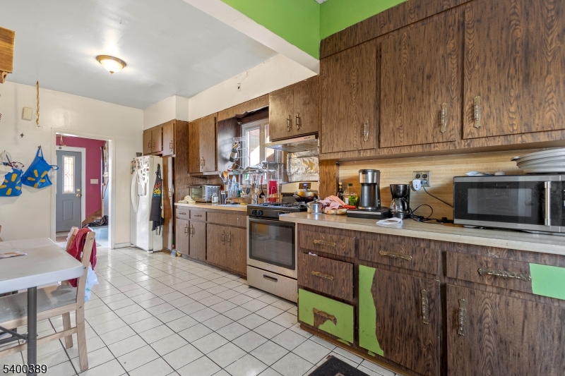 Passaic City, NJ 07055,174 Randolph St