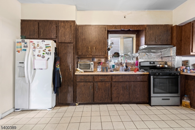 Passaic City, NJ 07055,174 Randolph St