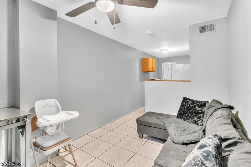 Newark City, NJ 07104,117 Highland Ave