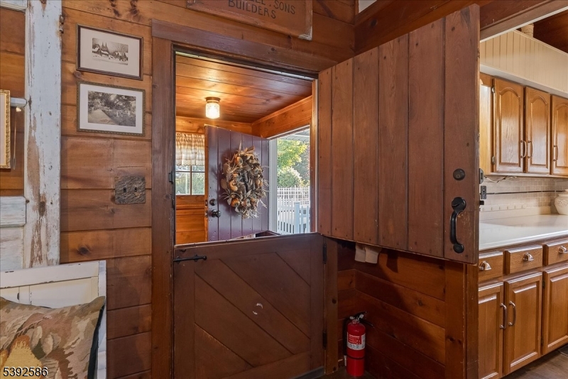 Andover Twp., NJ 07860,107 Overlook Rd