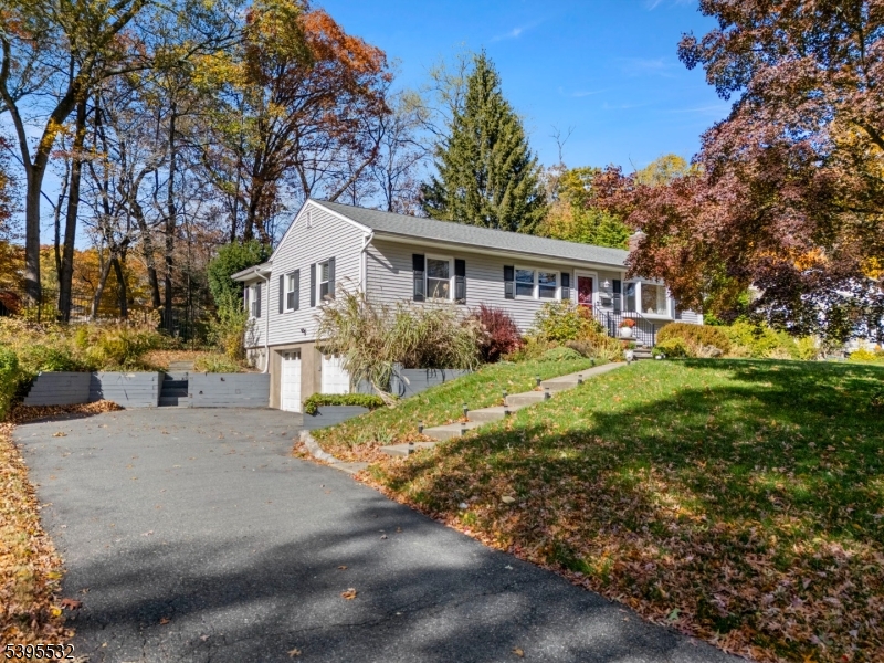 35 Ferncliff Rd, Parsippany-troy Hills Twp., NJ 07950