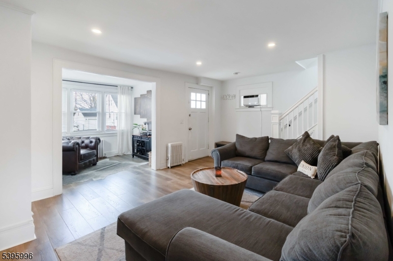 Union Twp., NJ 07083,887 Ray Ave