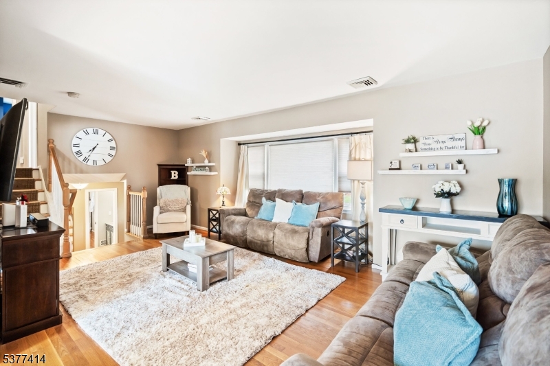 Clark Twp., NJ 07066,53 Richard St