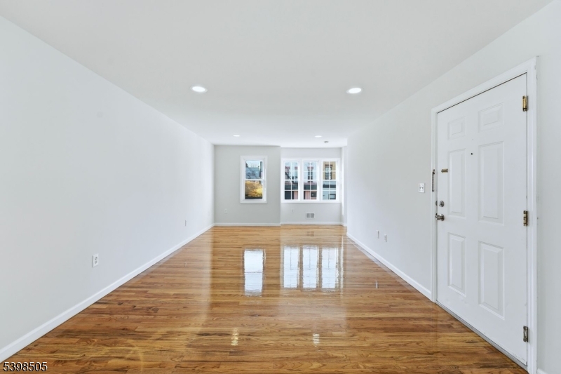 Passaic City, NJ 07055,134 3rd