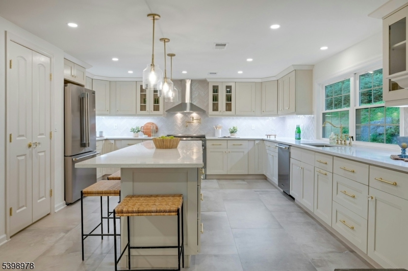 Mendham Twp., NJ 07960,26 Woodland Rd