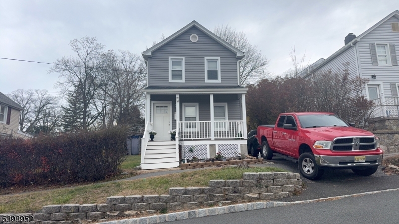 Dover Town, NJ 07801,14 Cross St