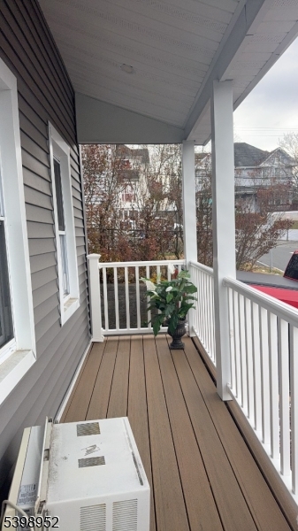 Dover Town, NJ 07801,14 Cross St