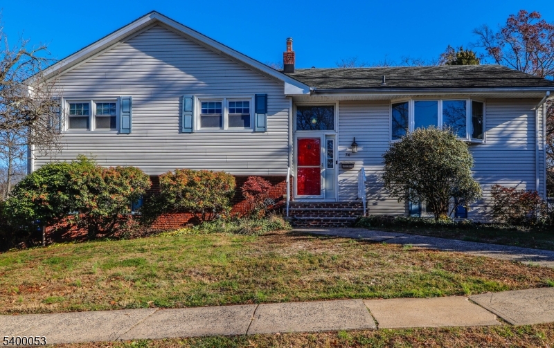 74 Newman St, Metuchen Boro, NJ 08840