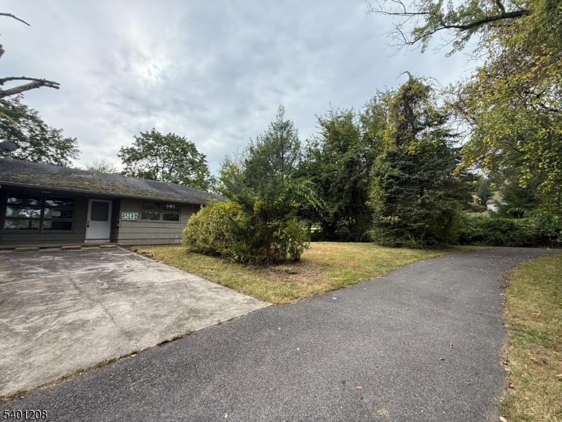 Washington Twp., NJ 07830,211 Pickle Rd