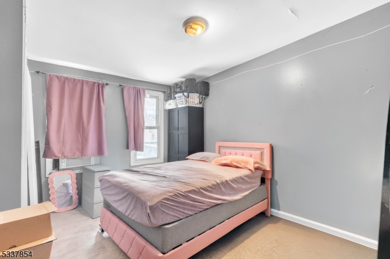 Newark City, NJ 07104,119 Highland Ave