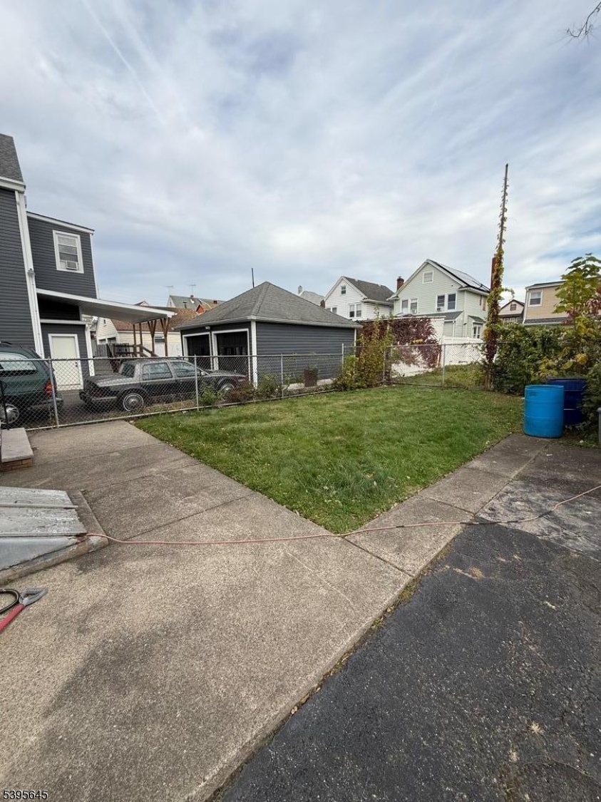 Paterson City, NJ 07524,297 E 18Th St