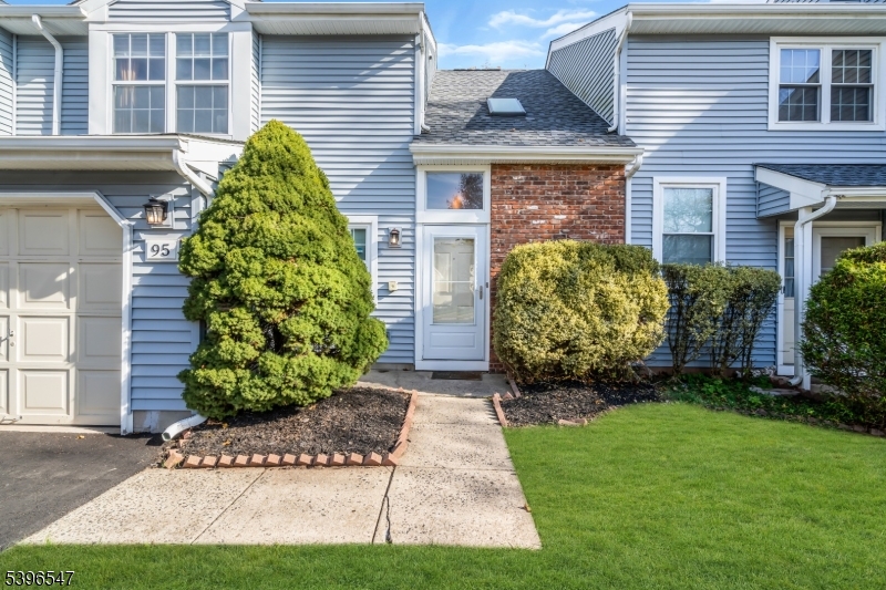 Franklin Twp., NJ 08873,95 Stonehedge Ct