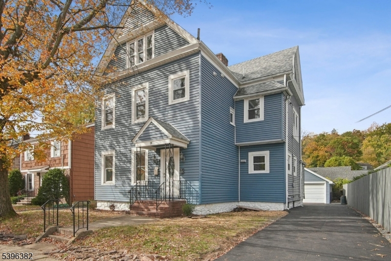 Summit City, NJ 07901,19 Ashwood Ave #2